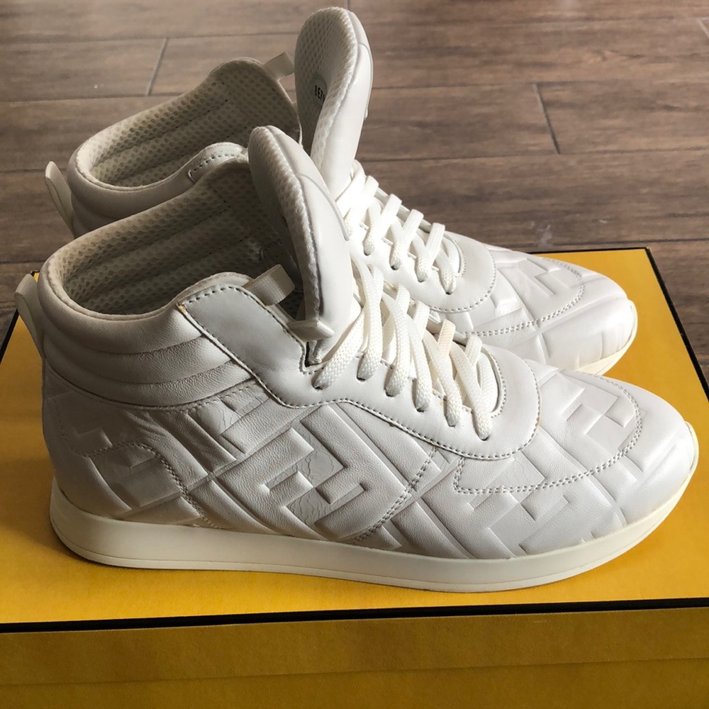 FENDI SNEAKERS